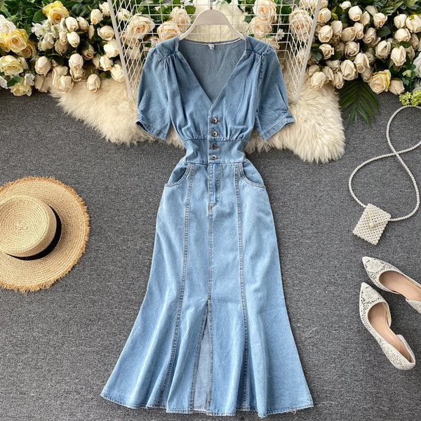 Denim V-yaka Düğmeli Bel Elbisesi