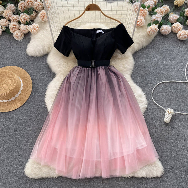 Niche Color Blocking Off-shoulder Dress