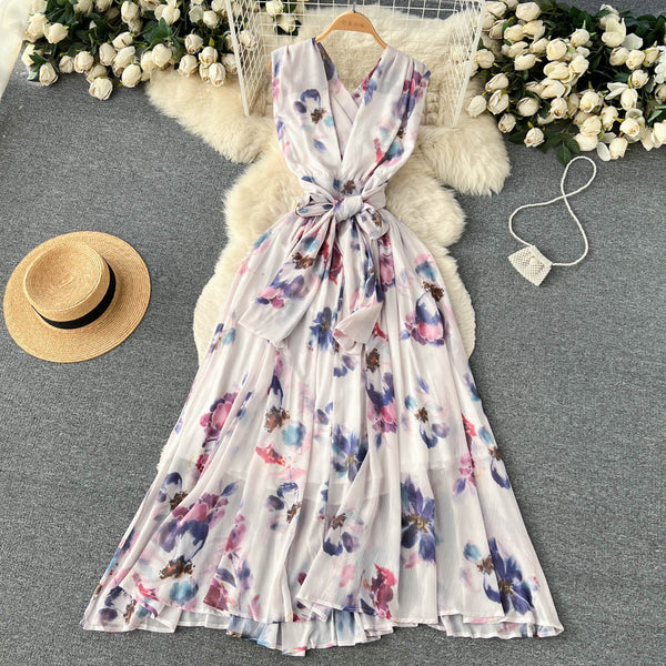 V-neck Sleeveless Floral Pleated Dress
