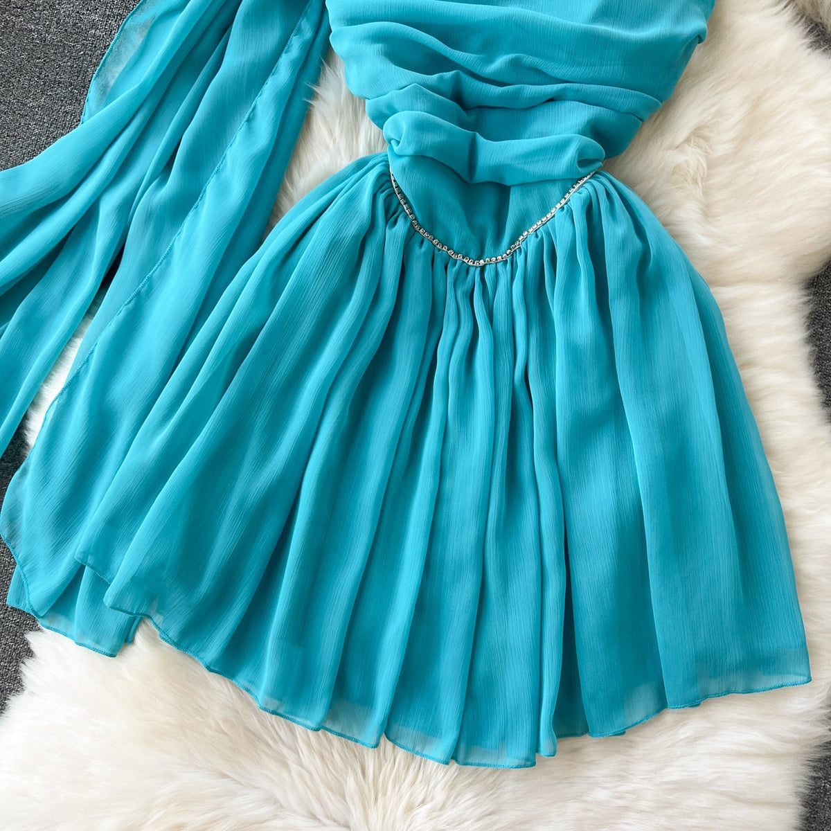 High-end Pleated Blue Dress with Ribbon