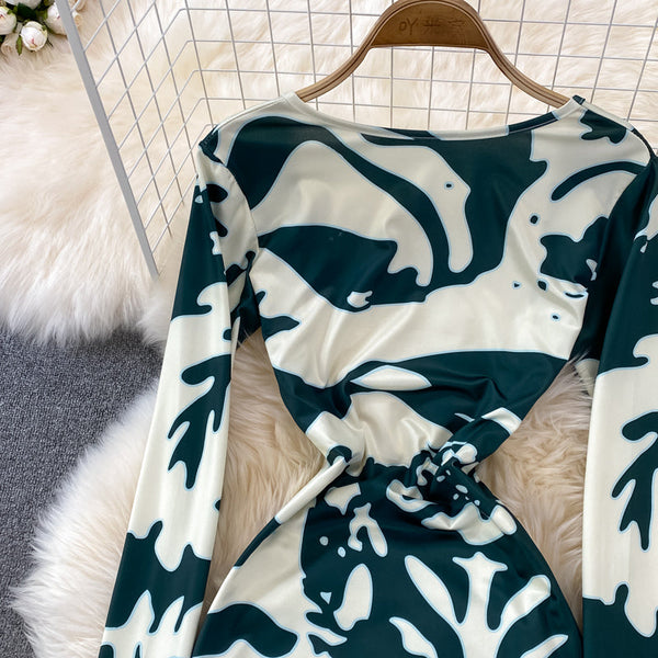 Backless Stretchy Long-sleeve Printed Dress