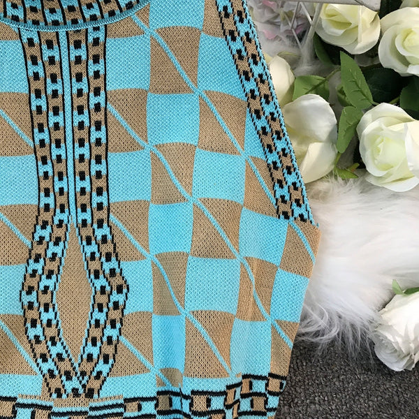 Sleeveless Knit Dress With Geometric Checkered Neck
