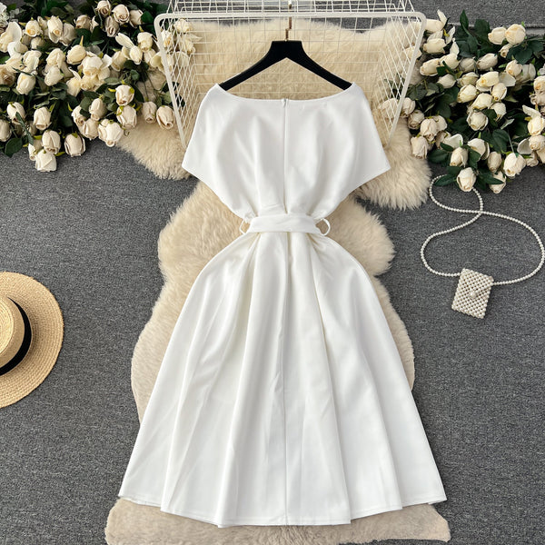 Niche Solid Color Lace-up Dress