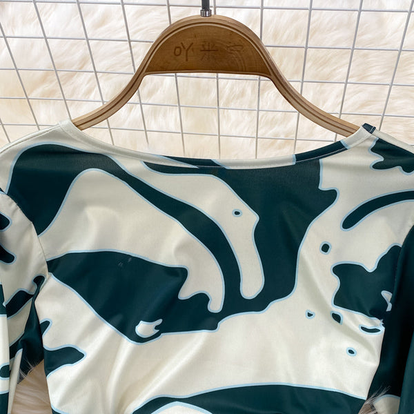 Backless Stretchy Long-sleeve Printed Dress