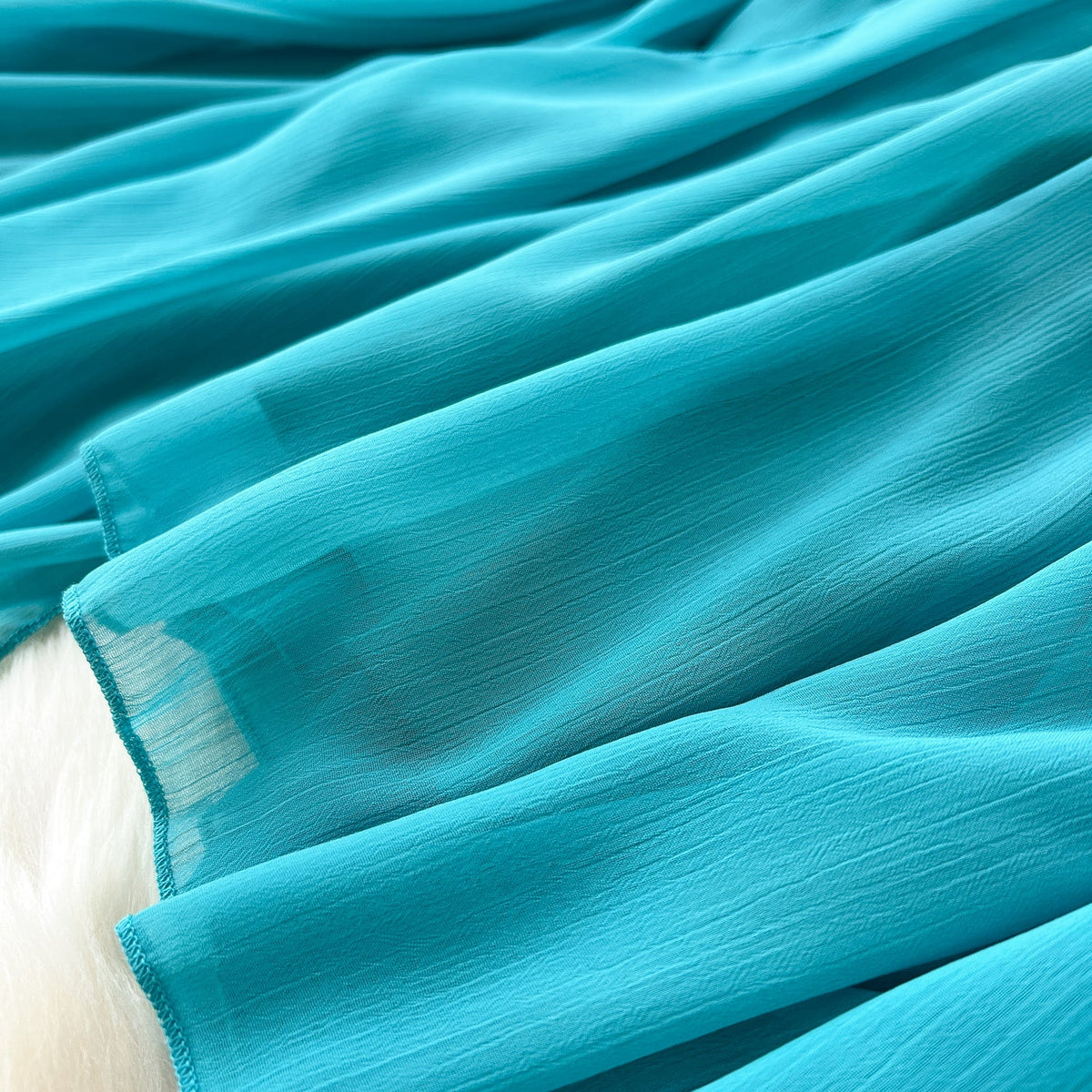 High-end Pleated Blue Dress with Ribbon