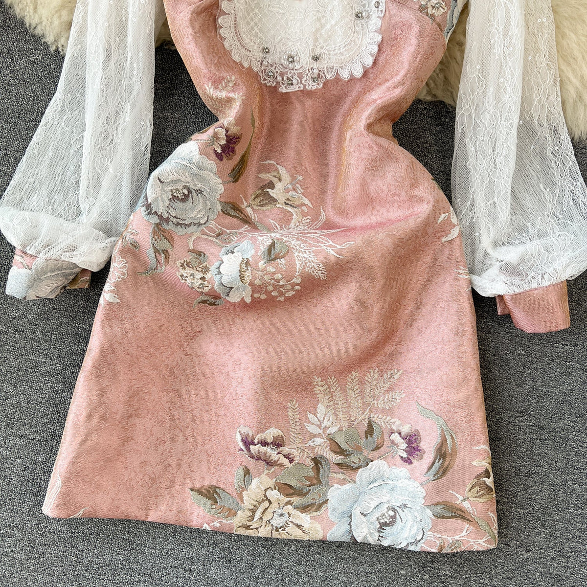 Courtly Lapeled Lace Floral Dress
