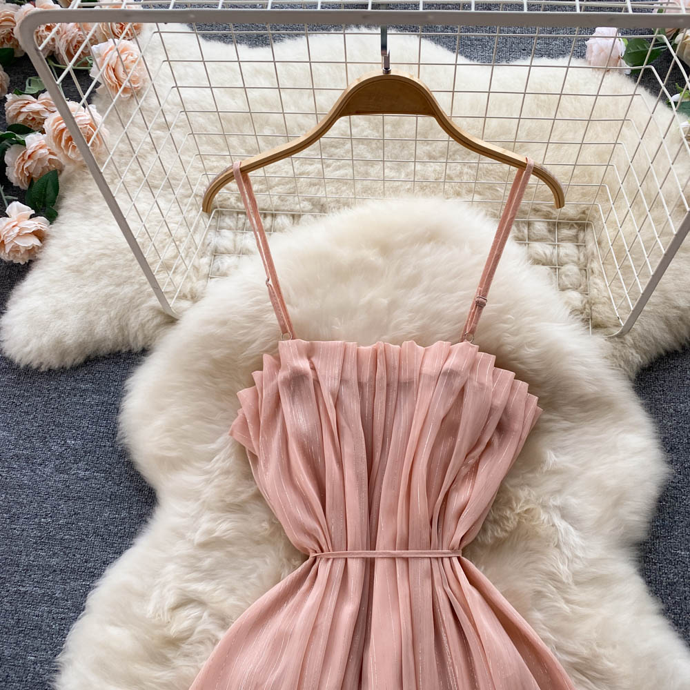 Pembe Volanlı Şifon Elbise