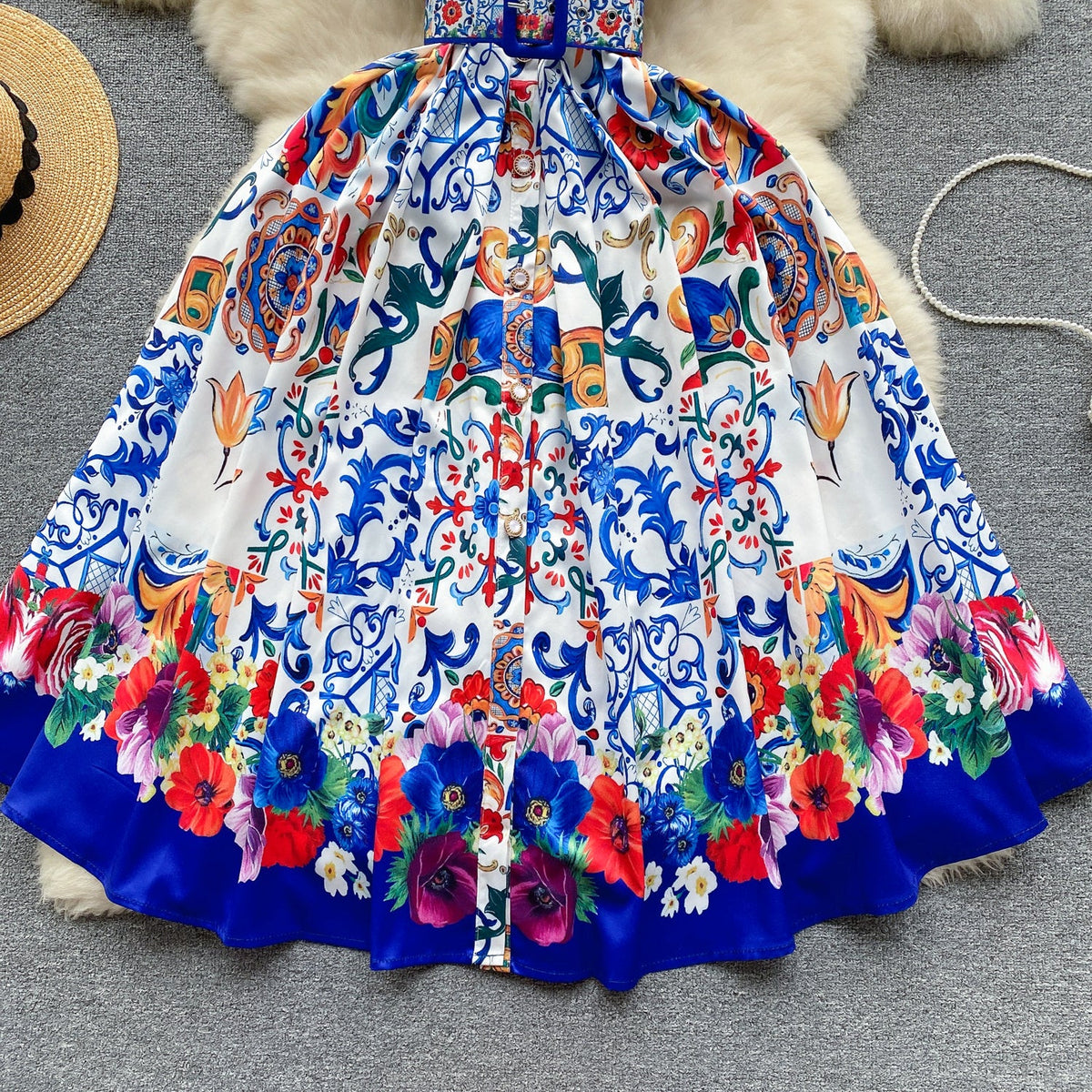 Courtly Sleeveless Floral Printed Dress