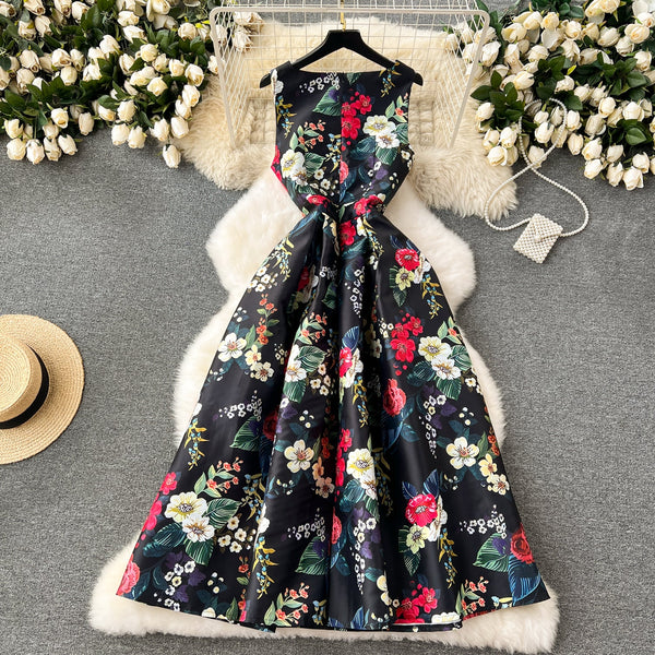 Courtly Sleeveless Floral Printed Dress