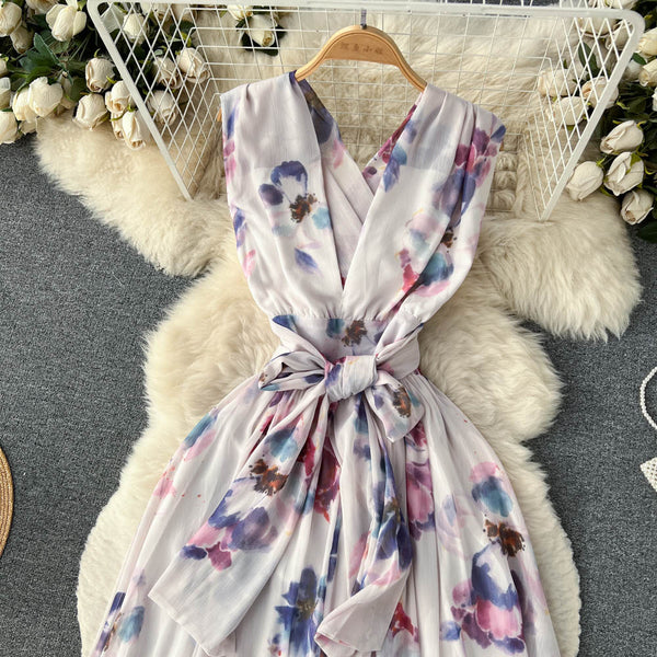 V-neck Sleeveless Floral Pleated Dress