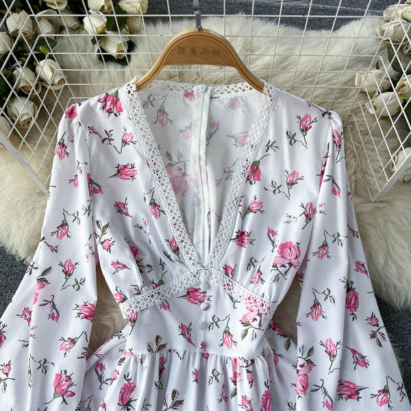 Sweet Lace V-neck Floral Dress
