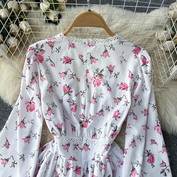 Sweet Lace V-neck Floral Dress