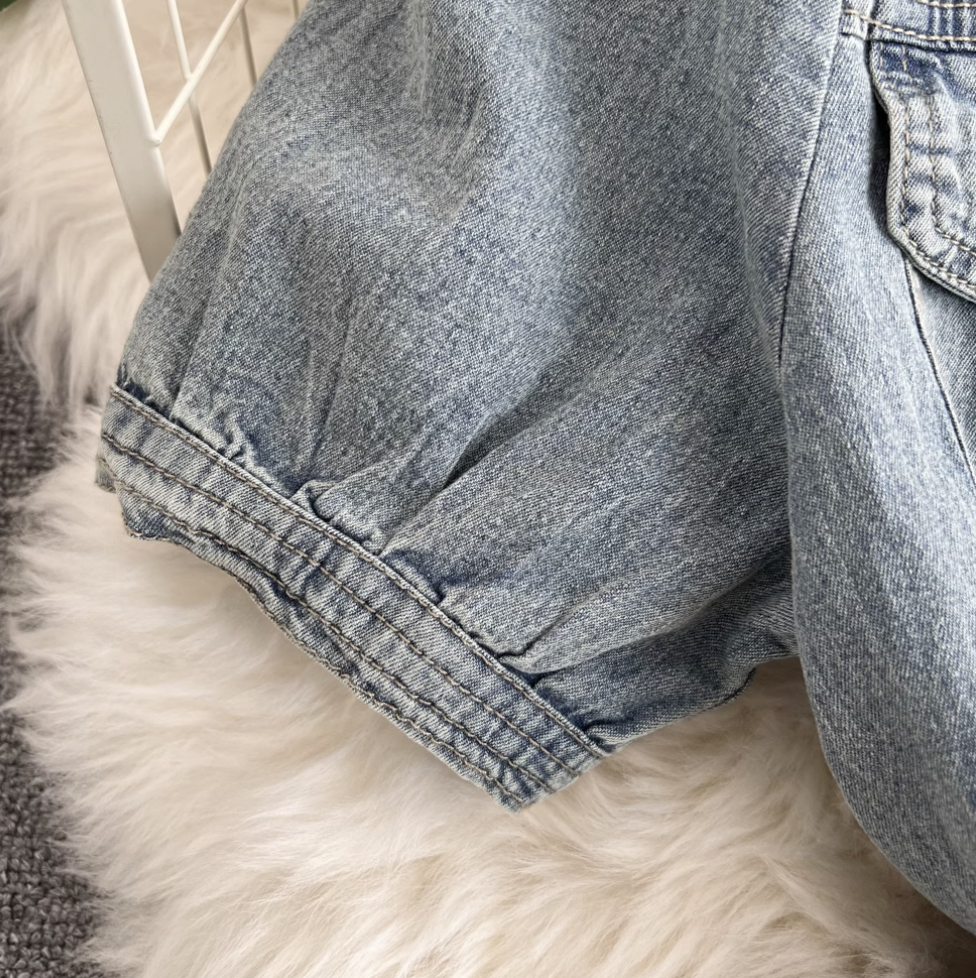 Chic Lapeled Denim Dress with Belt
