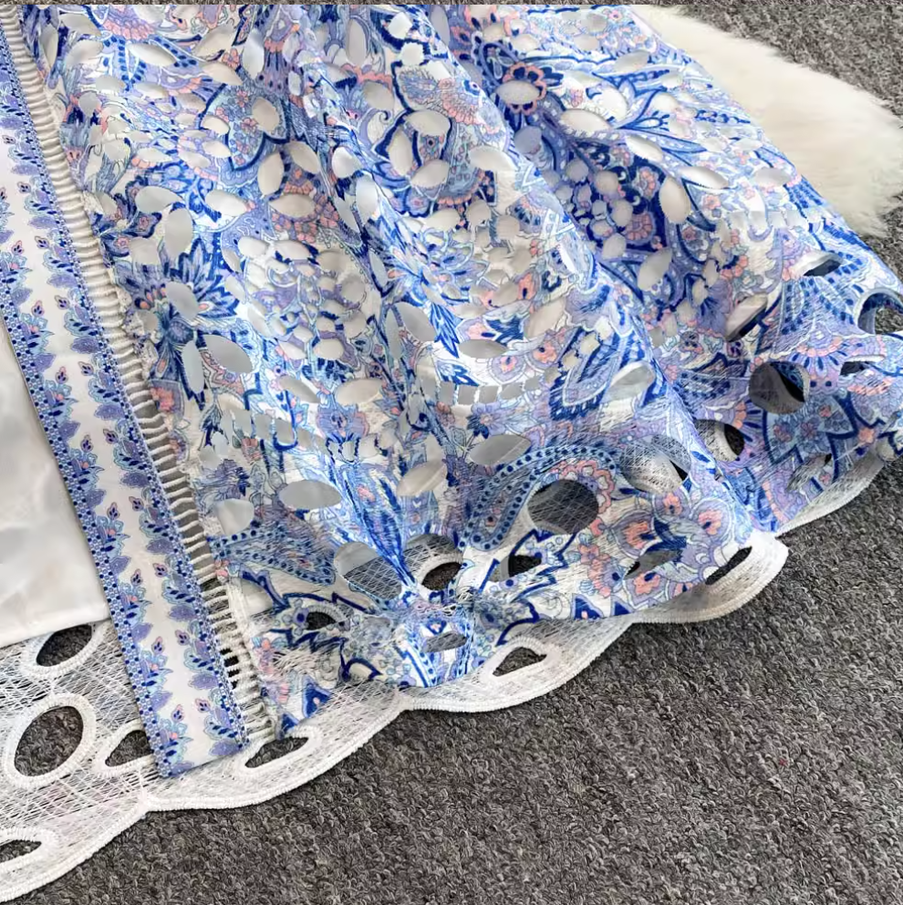 Lapeled Floral Embroidered Sleeveless Dress