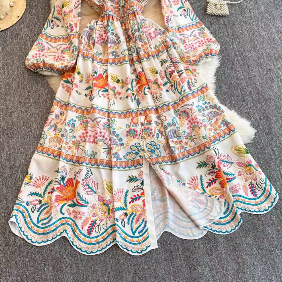 Courtly V-neck Floral Printed Dress