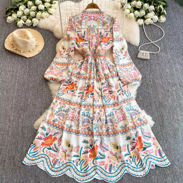 Courtly V-neck Floral Printed Dress