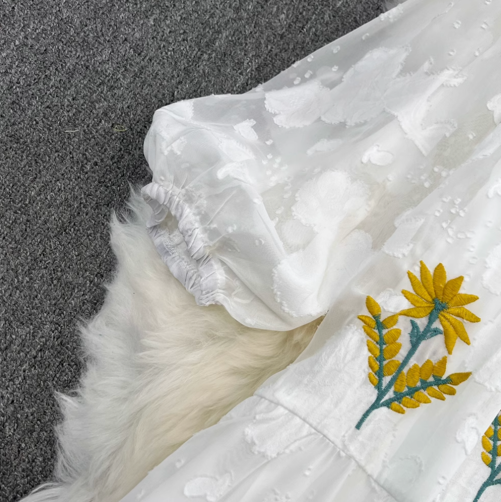Loose-fit Flower Embroidered Dress