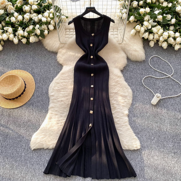 Round Collar Slim-fit Knitted Dress