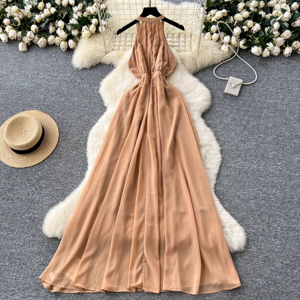 Kolsuz Kristal Taşlı Halter Elbise