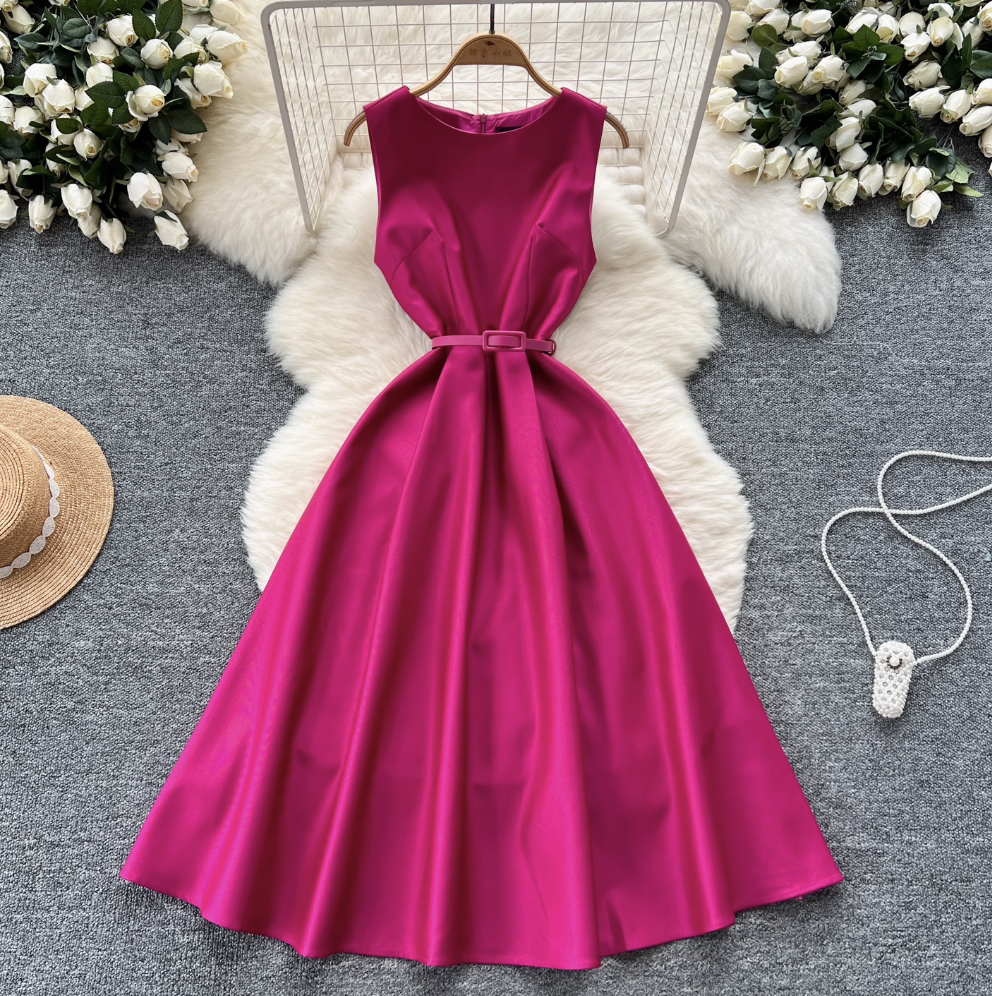 High-end Sleeveless Dress with Belt