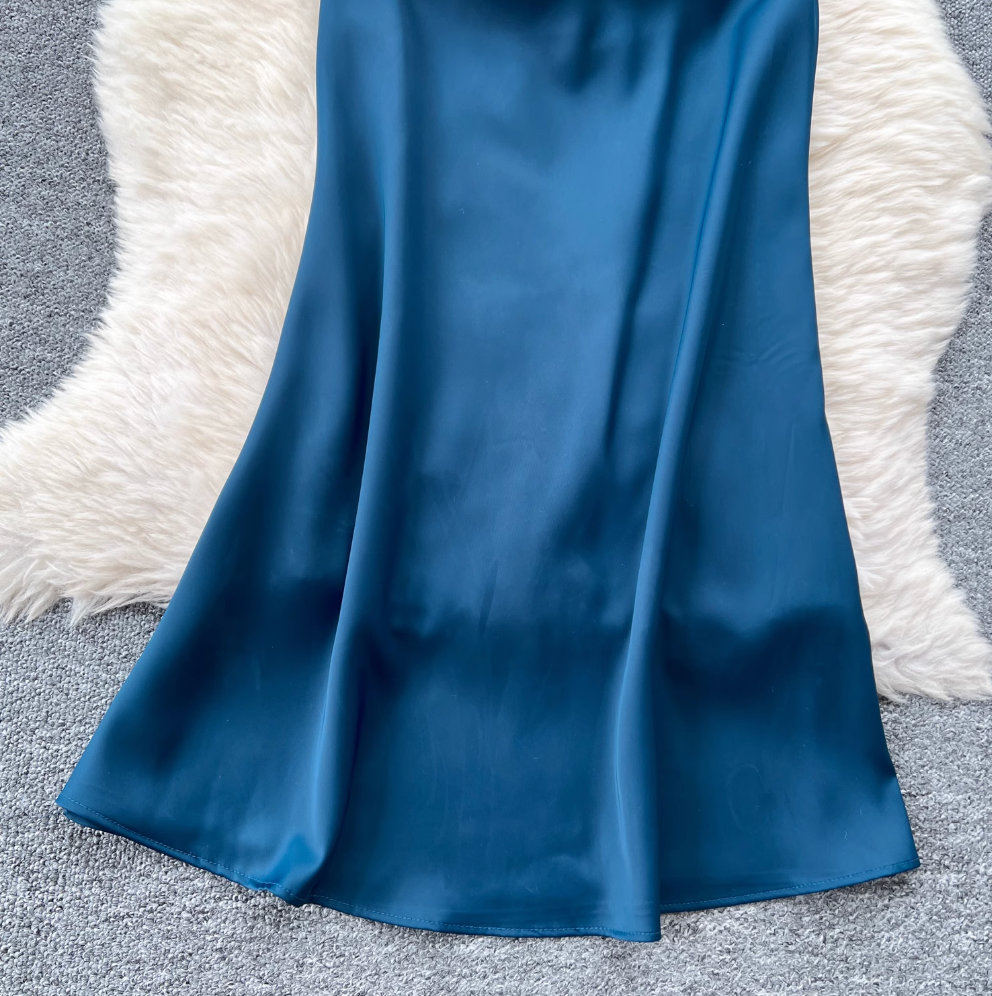 High-end Fishtail Satin Halter Dress