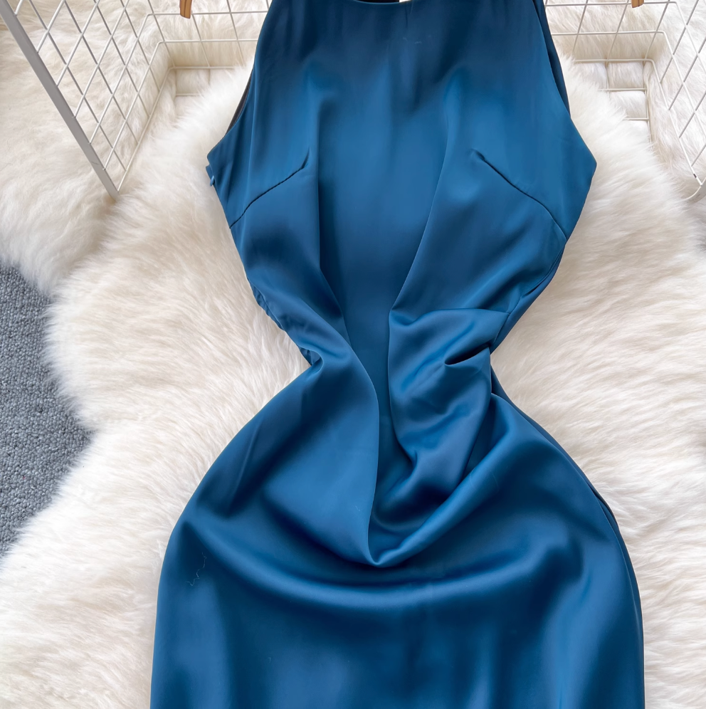 High-end Fishtail Satin Halter Dress