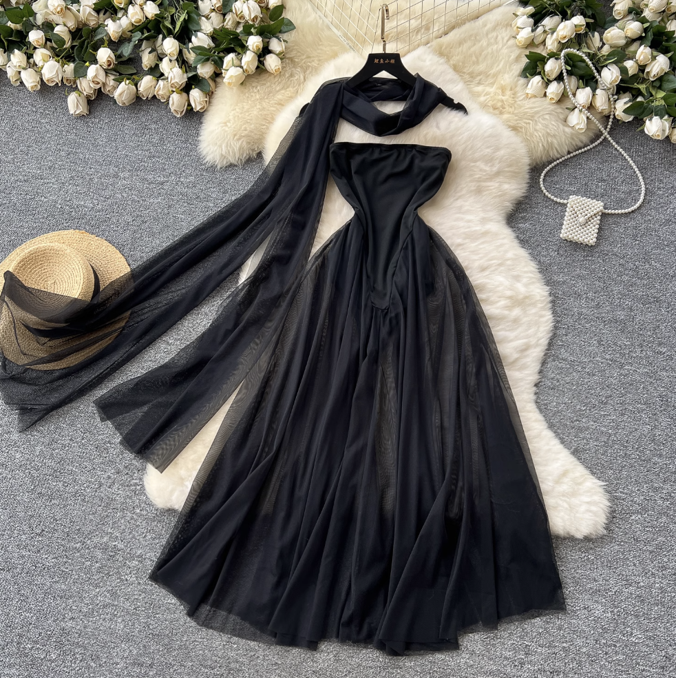 Off-shoulder Black Dress with Ribbon