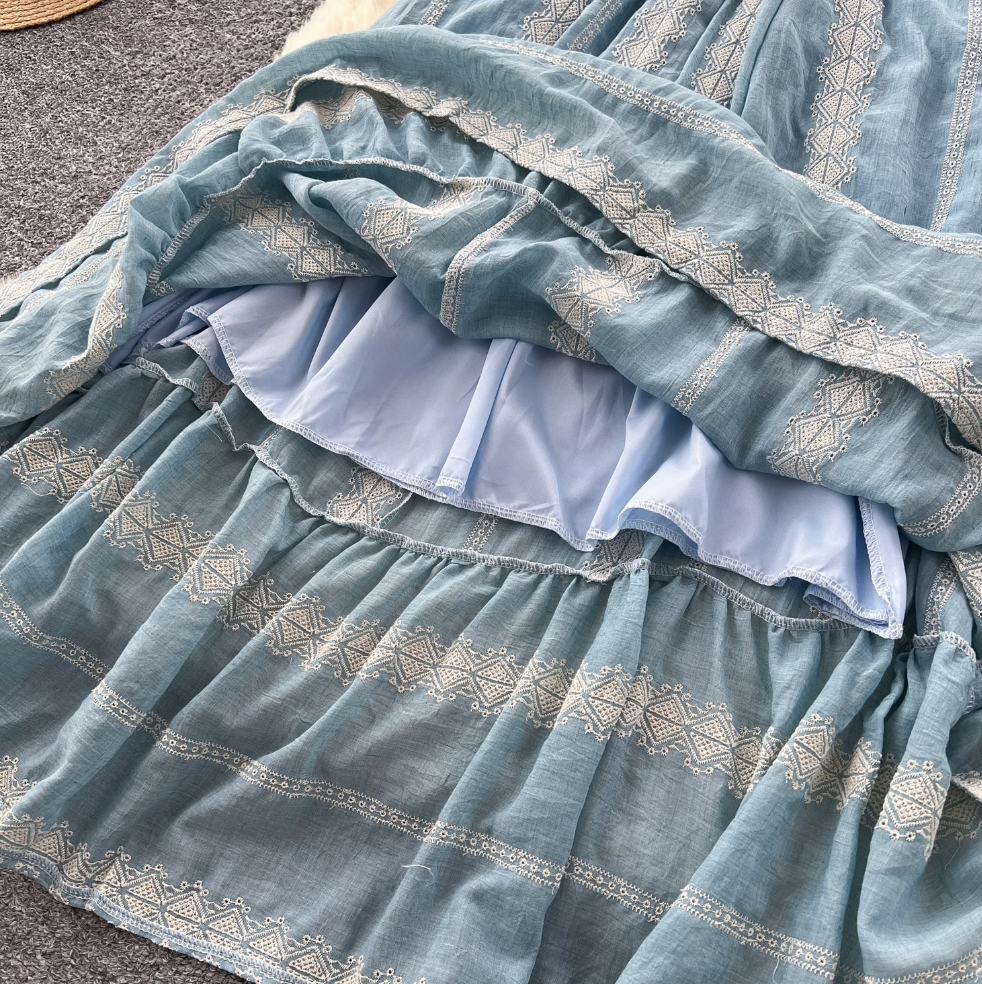Vintage Wather Embroidered Halter Dress