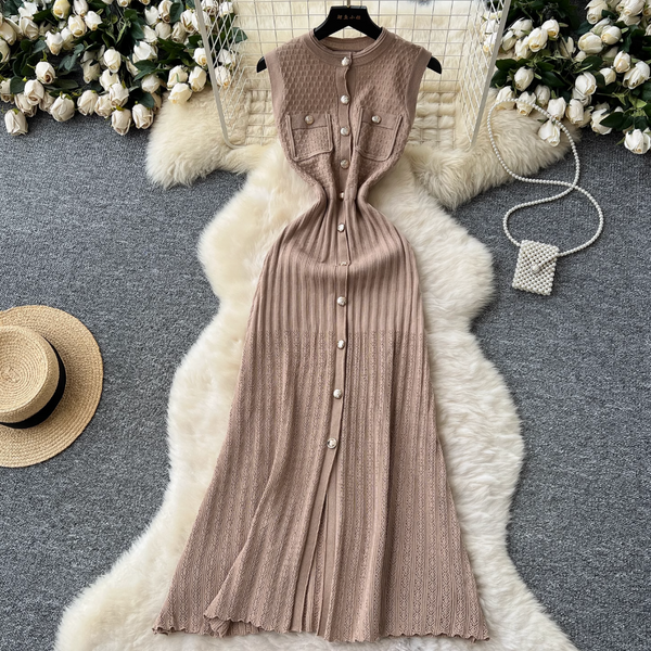 Round Collar Sleeveless Knitted Dress