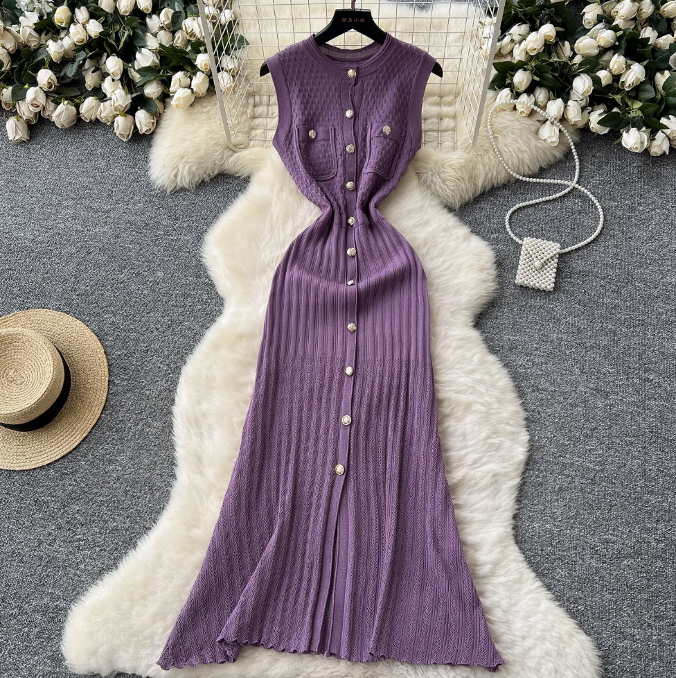 Round Collar Sleeveless Knitted Dress