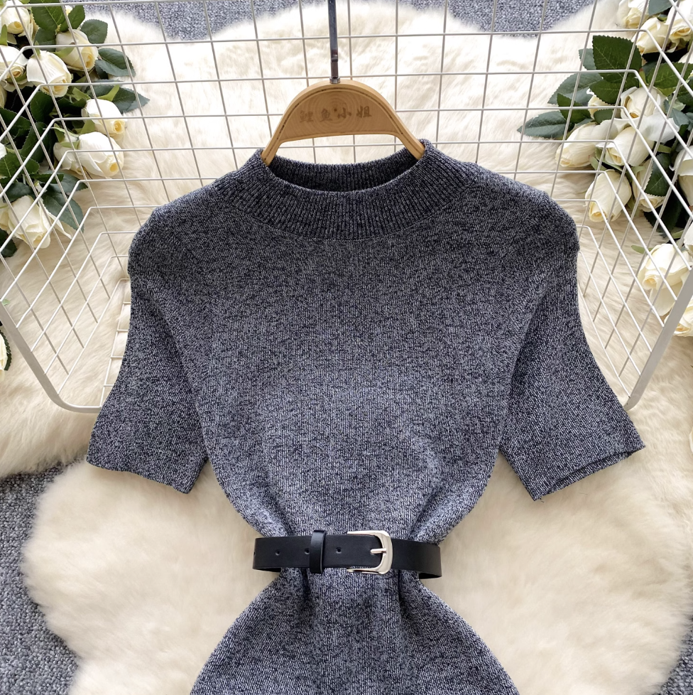 Elegant Gray Knitwear Dress with Belt