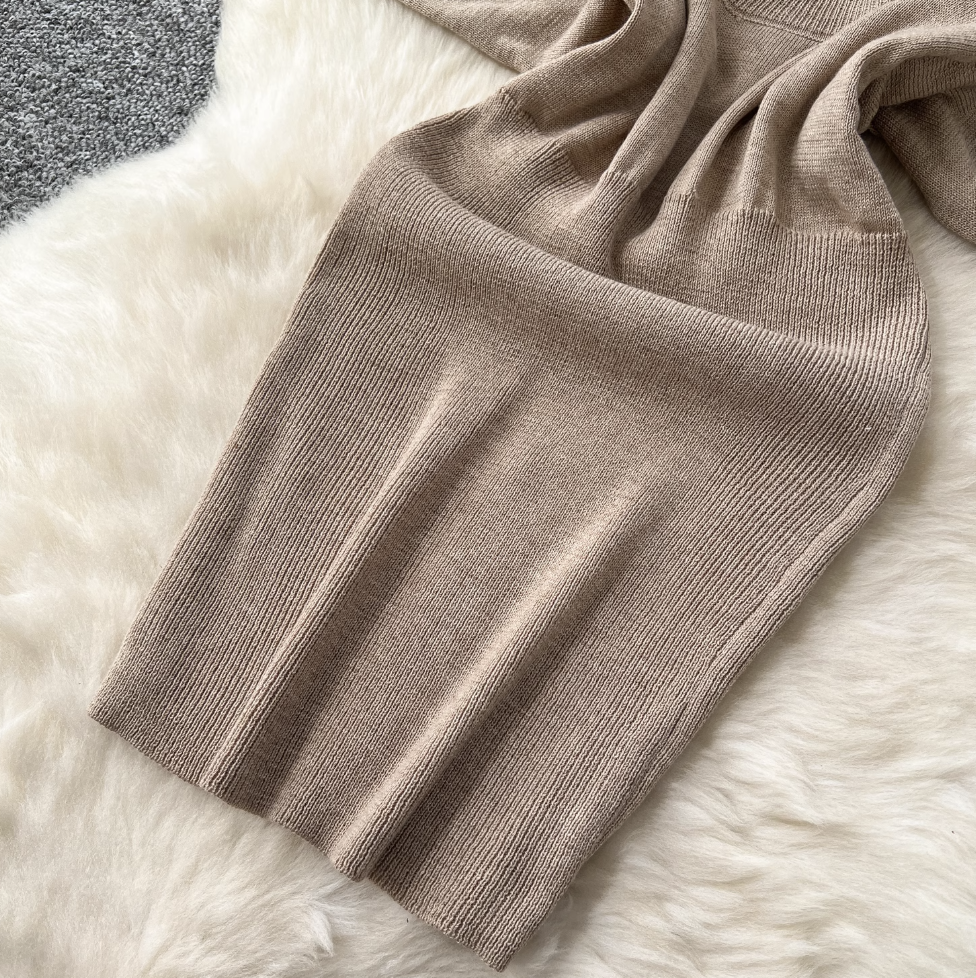Deep V-neck Outwear Knitted Dress