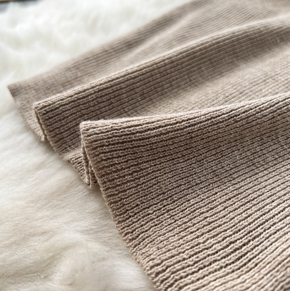 Deep V-neck Outwear Knitted Dress