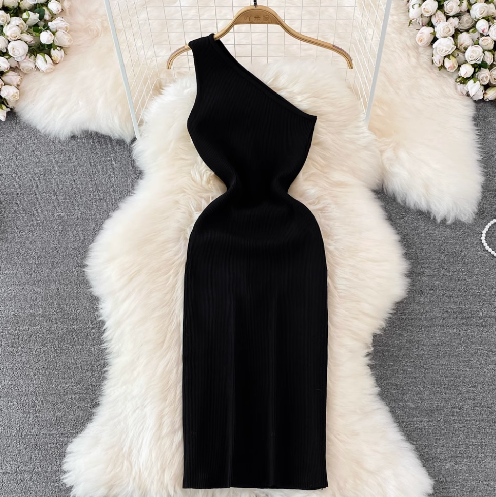 Slant Neckline Slim-fit Knitted Dress