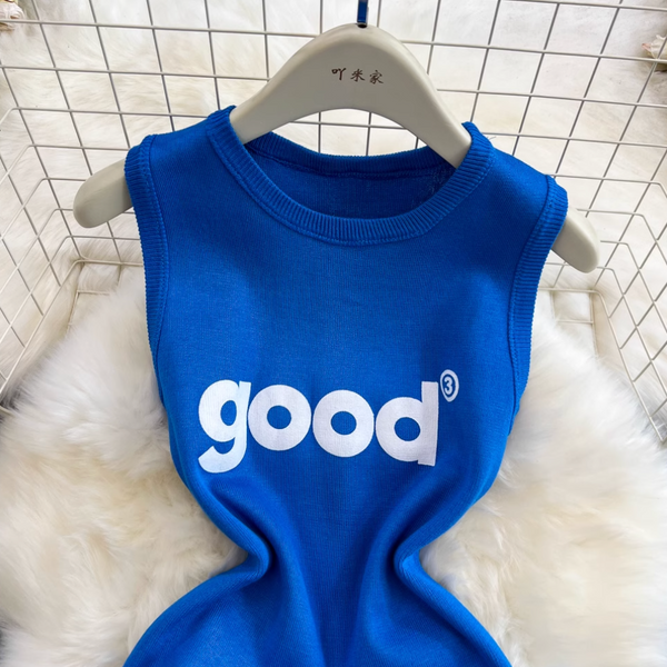 Round Collar Monogrammed Print Knit Dress