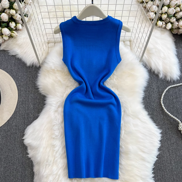 Round Collar Monogrammed Print Knit Dress