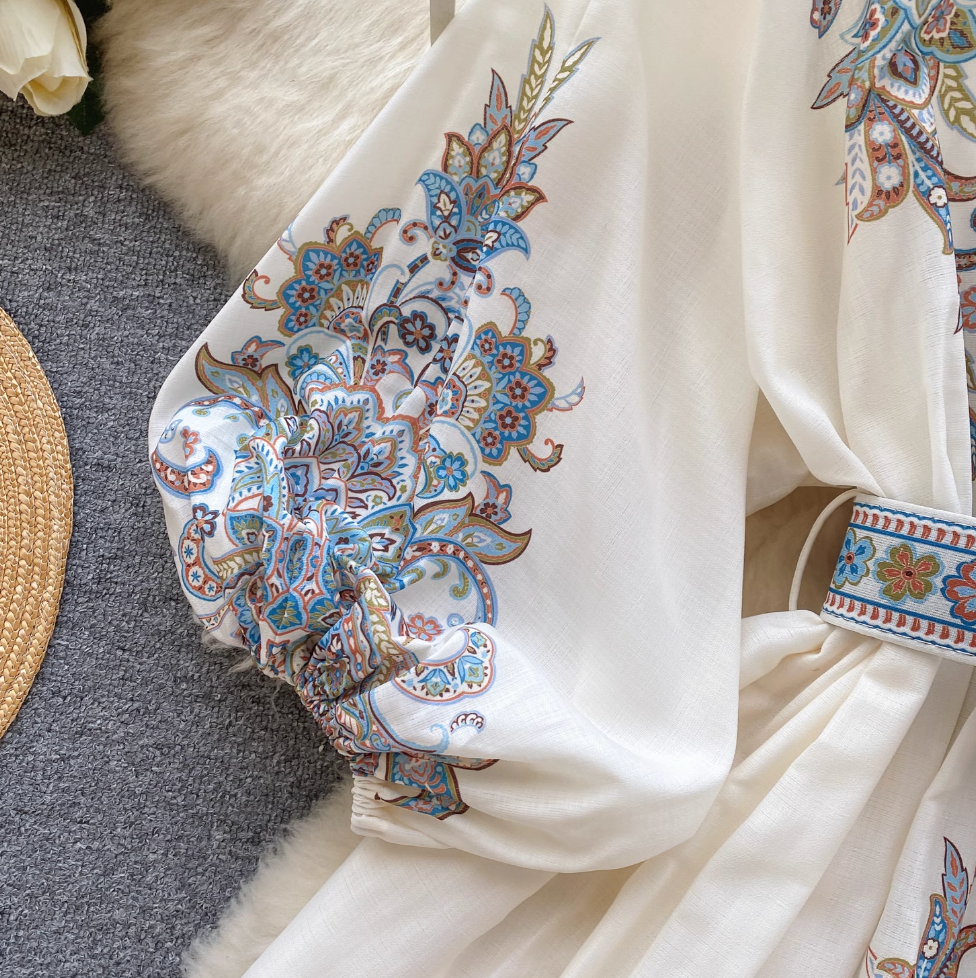 Courtly Puffy Sleeve Floral Printed Dress