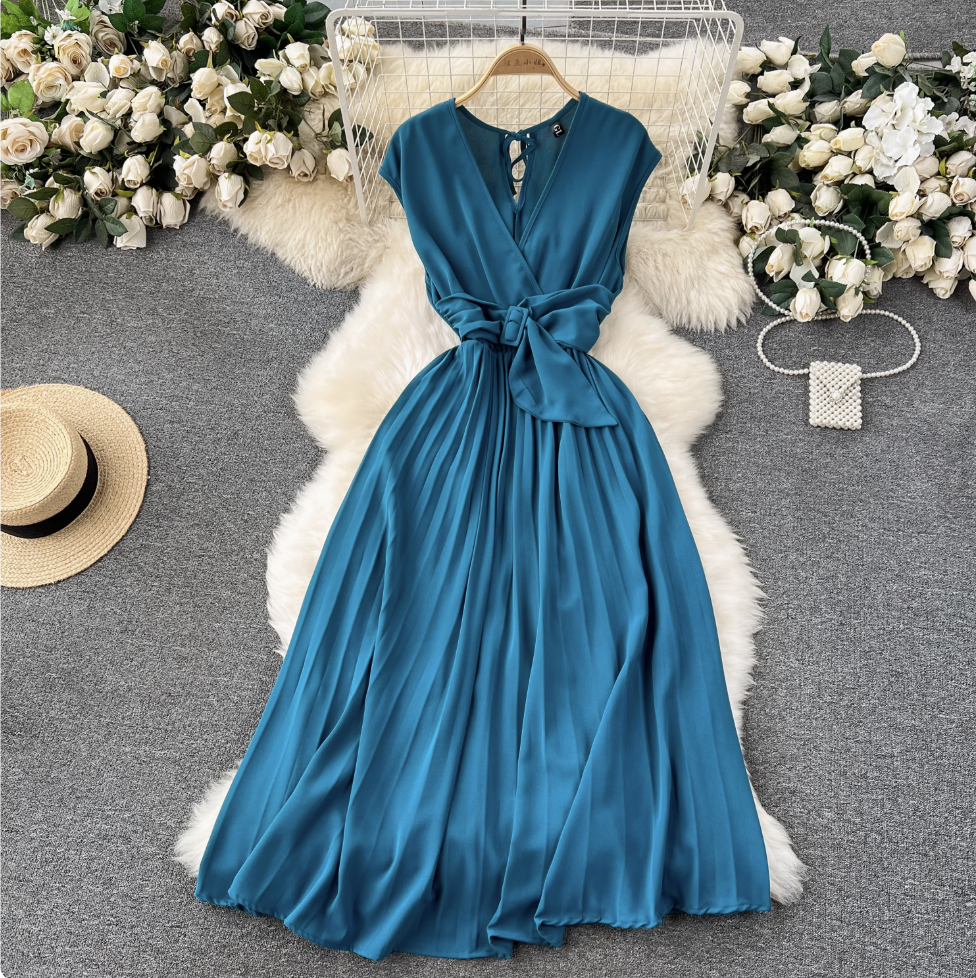 V-neck Knotted Bow Pleated Dress
