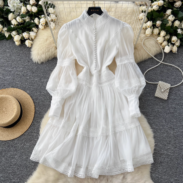 Courtly Puffy Sleeve Lace Dress