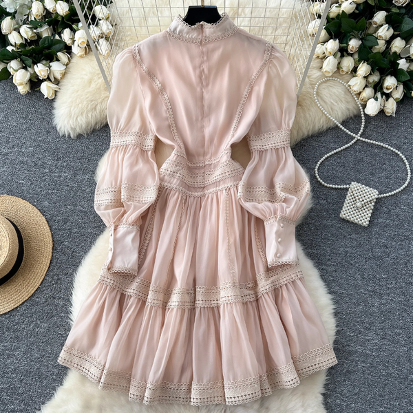 Courtly Puffy Sleeve Lace Dress