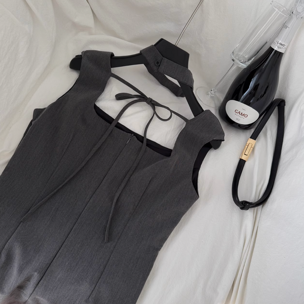 Elegant Square Neckline Sleeveless Dress