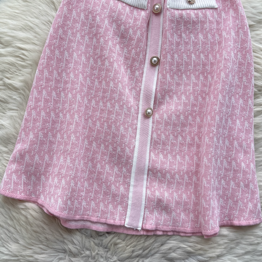 Pearl Button Slim-fit Sweater Dress