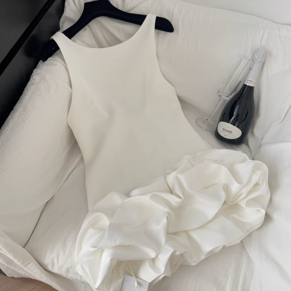 Simple Design Ruffled Vest Dress