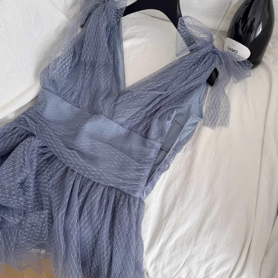 V-neck Grayish Blue Puffy Dress