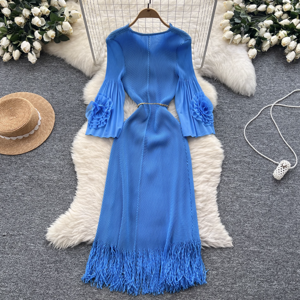 Lapeled Pleated Fringed Knit Dress