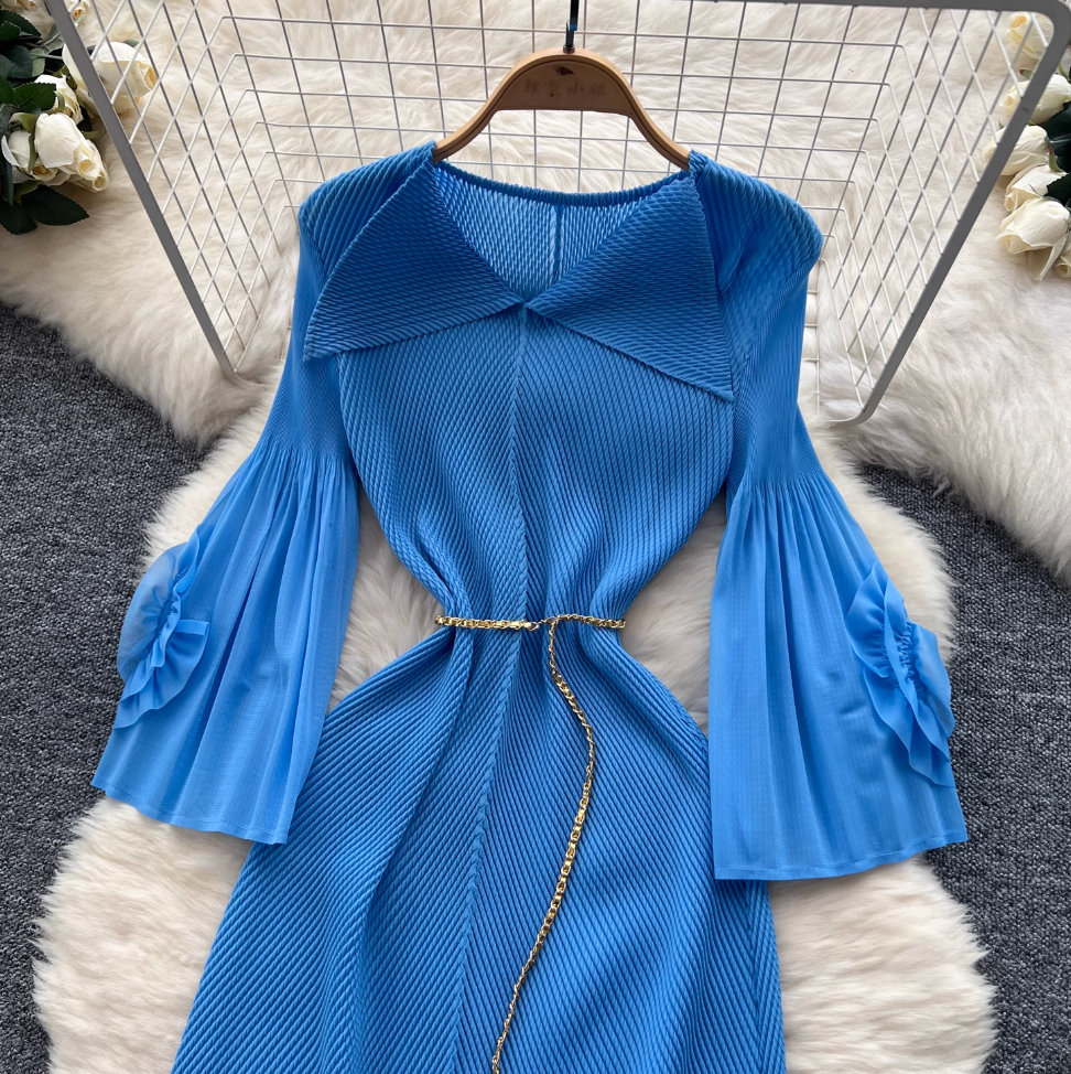 Lapeled Pleated Fringed Knit Dress