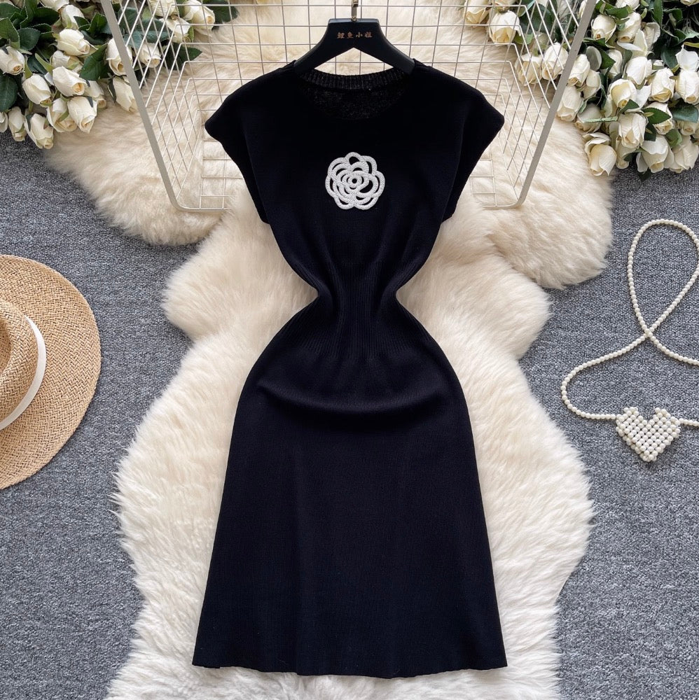 Simple Design 3d Flower Knit Dress