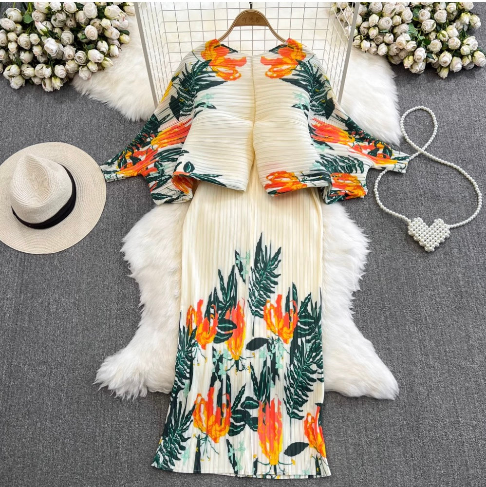 Bat Sleeve Pleated Printed Dress