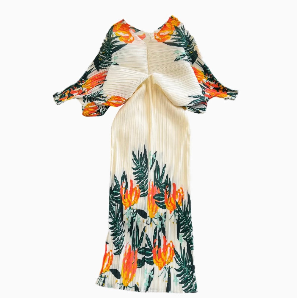 Bat Sleeve Pleated Printed Dress