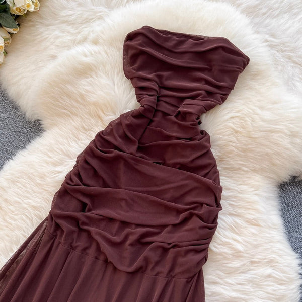 Niche Off-shoulder Pleated Coffee Dress